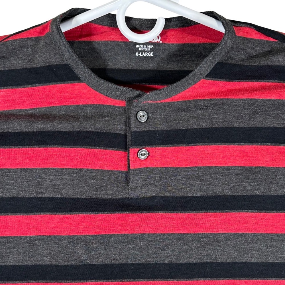 Carbon Mens XL Striped Henley T-Shirt Red Charcoal Black Short Sleeve